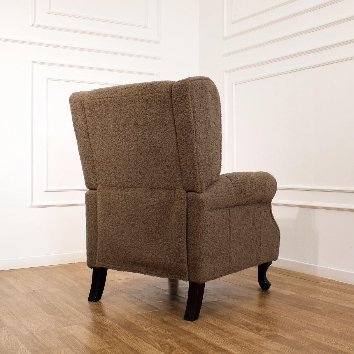 Poltrona Reclinabile Manuale in Tessuto Bouclé – Eleganza, Comfort e Design