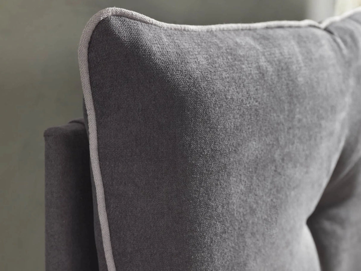 Letto Matrimoniale Milano con Contenitore in Ecopelle – Testata con Cuscini Removibili e Design Moderno