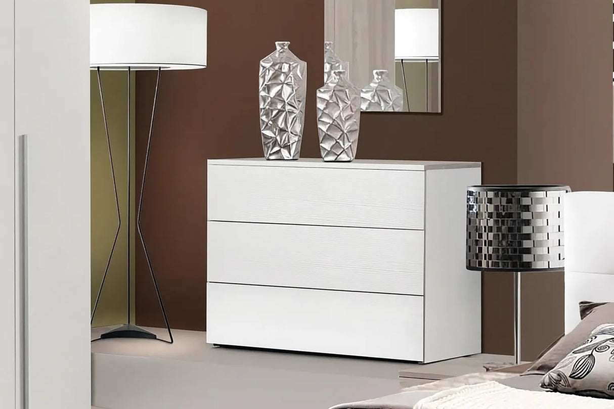 Camera da Letto Casablanca Bianca con contenitore, finitura bianco frassinato e testiera in ecopelle – Europa Mobili