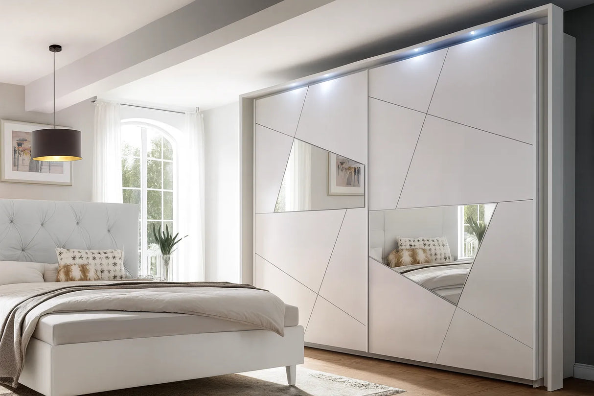 Camera da letto moderna Montecarlo con letto contenitore e armadio bianco frassino con specchi e faretti