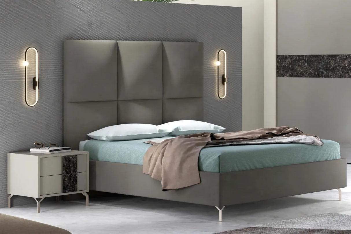 Camera da letto moderna Torino con letto contenitore e armadio scorrevole effetto pelle tortora chiaro