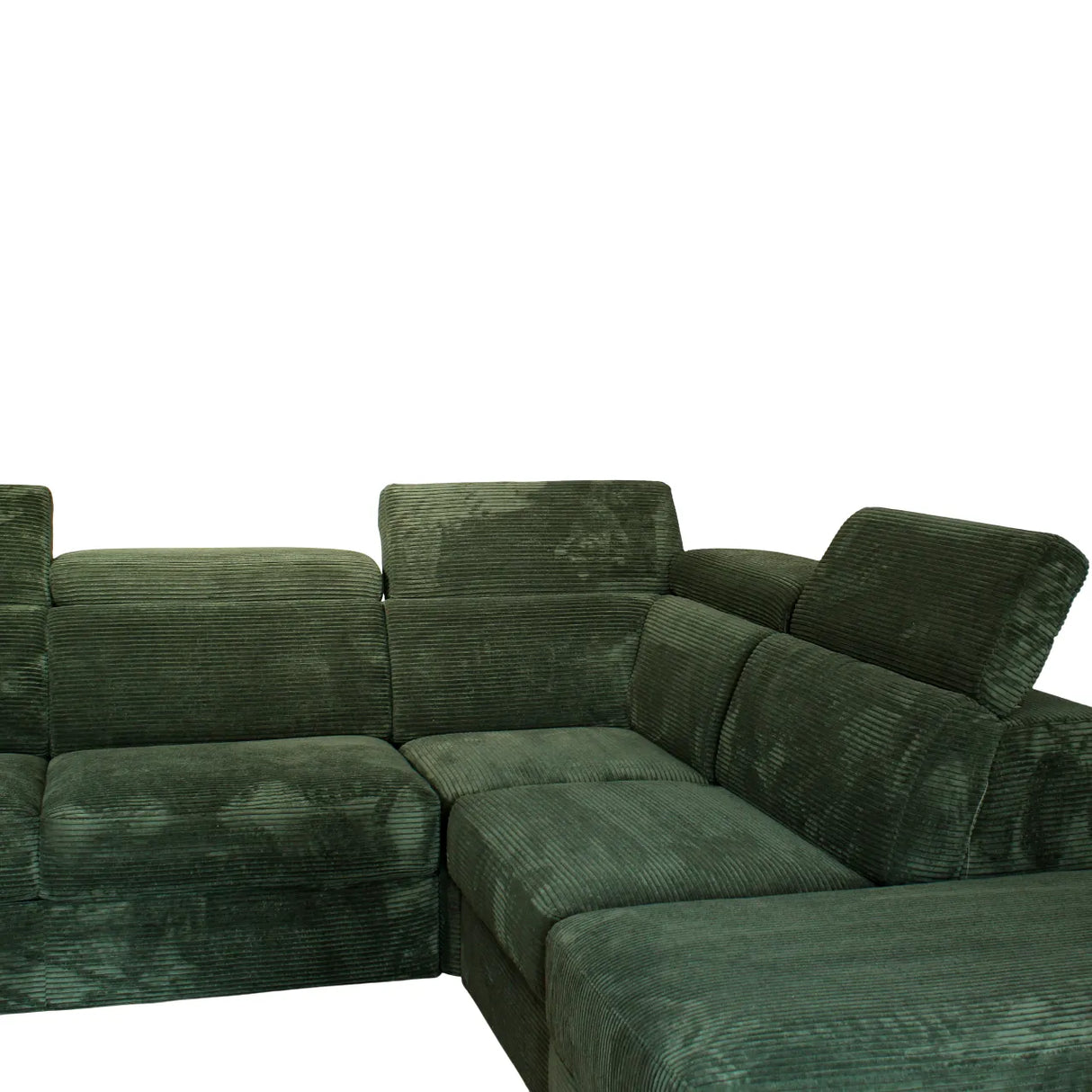 Divano angolare Monaco con letto estraibile a delfino, poggiatesta reclinabili, pouf contenitore e opzione poltrona reclinabile. Comfort e design per il soggiorno.