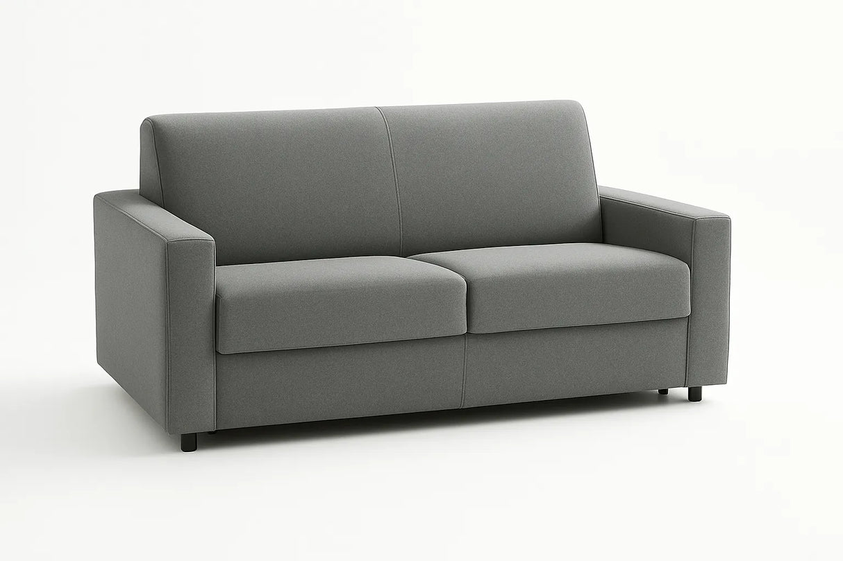 Divano letto 3 posti in tessuto con rete elettrosaldata, apertura a ribalta, maniglia estraibile e vano porta cuscini integrato.