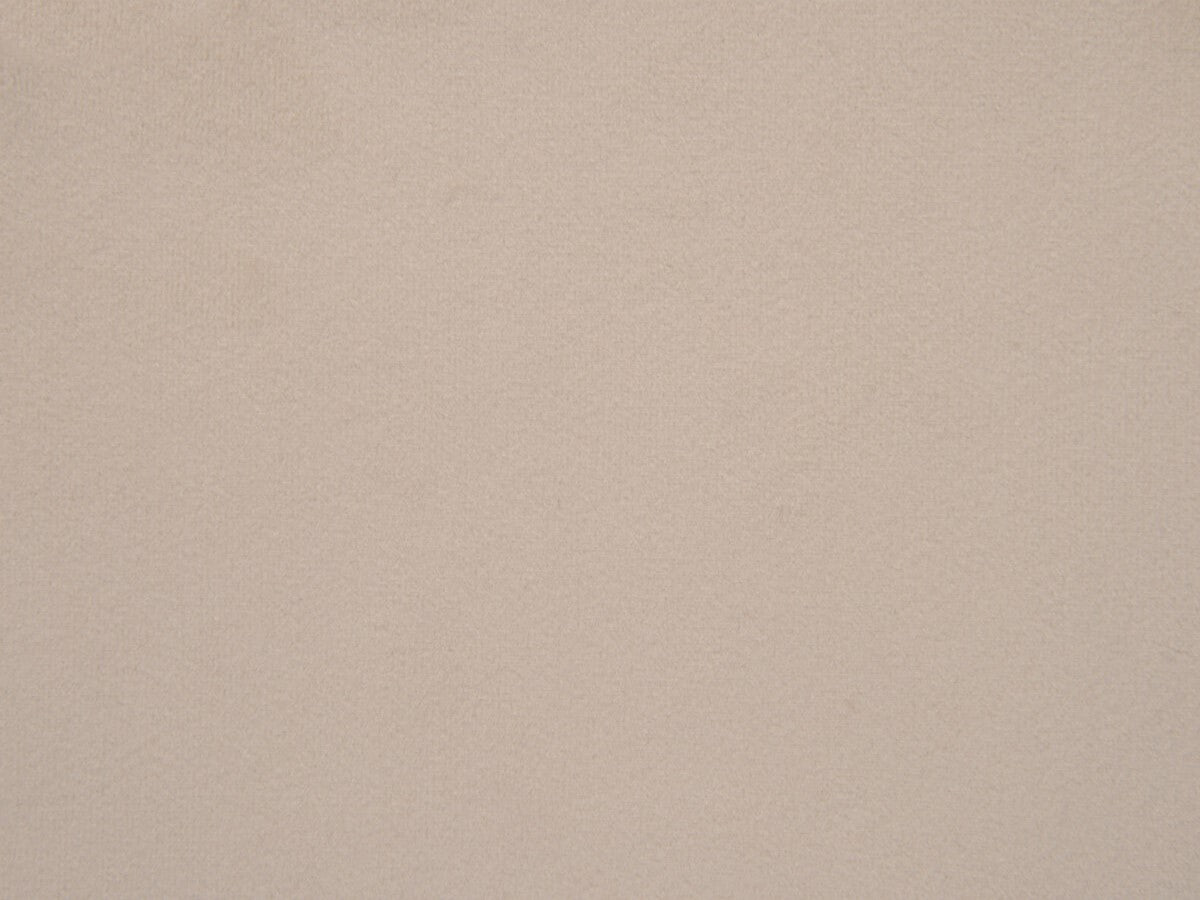 Letto matrimoniale Amsterdam in velluto con contenitore e testata imbottita a fasce oblique. Design moderno e funzionalità salvaspazio per la camera da letto.