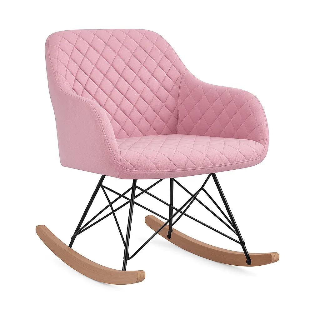 Poltrona a dondolo rosa in tessuto con base in legno naturale e schienale trapuntato stile scandinavo.