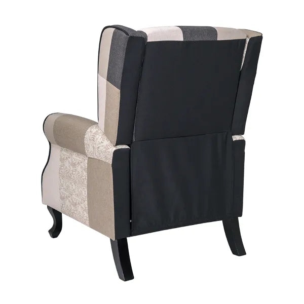 Poltrona reclinabile in tessuto patchwork con struttura solida, poggiapiedi integrato e schienale regolabile manualmente