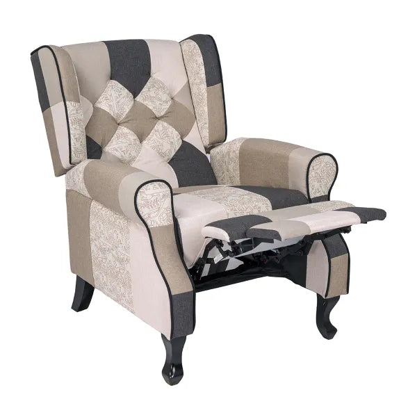 Poltrona reclinabile in tessuto patchwork con struttura solida, poggiapiedi integrato e schienale regolabile manualmente