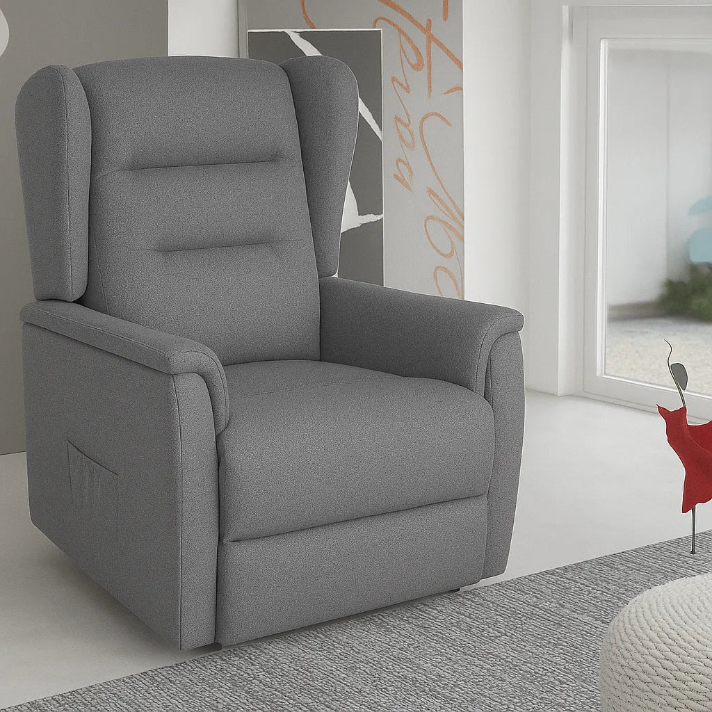 Poltrona relax elettrica Carlotta in tessuto, con 2 motori, funzione alzapersona e telecomando, ideale per anziani o persone con difficoltà motorie