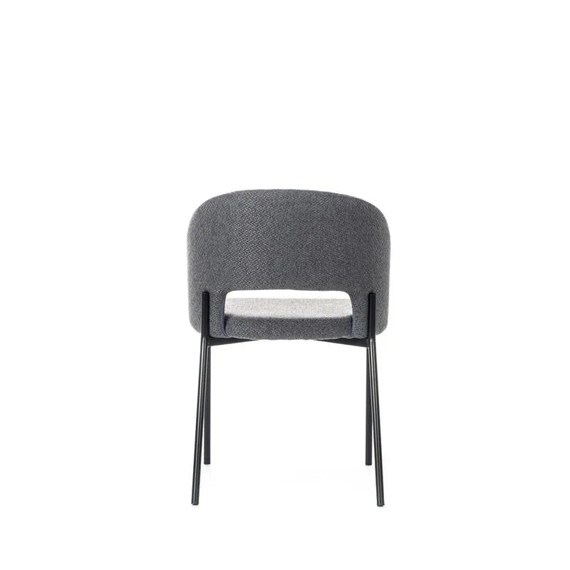 Sedia Greta imbottita in tessuto con gambe in metallo verniciato, disponibile in giallo, grigio e arancione