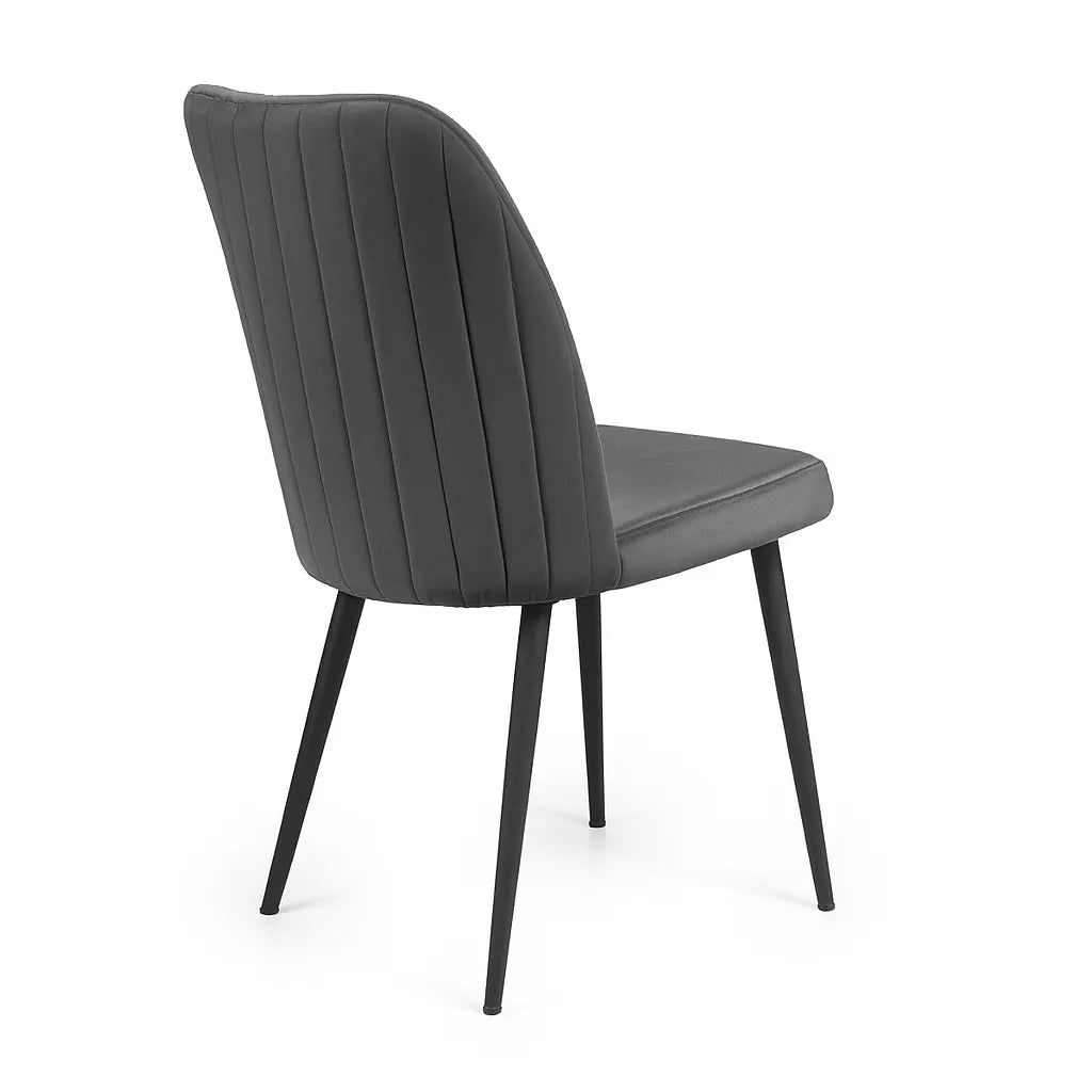 Sedia Tufi imbottita con rivestimento in nabuk e gambe in metallo nero, stile moderno industriale