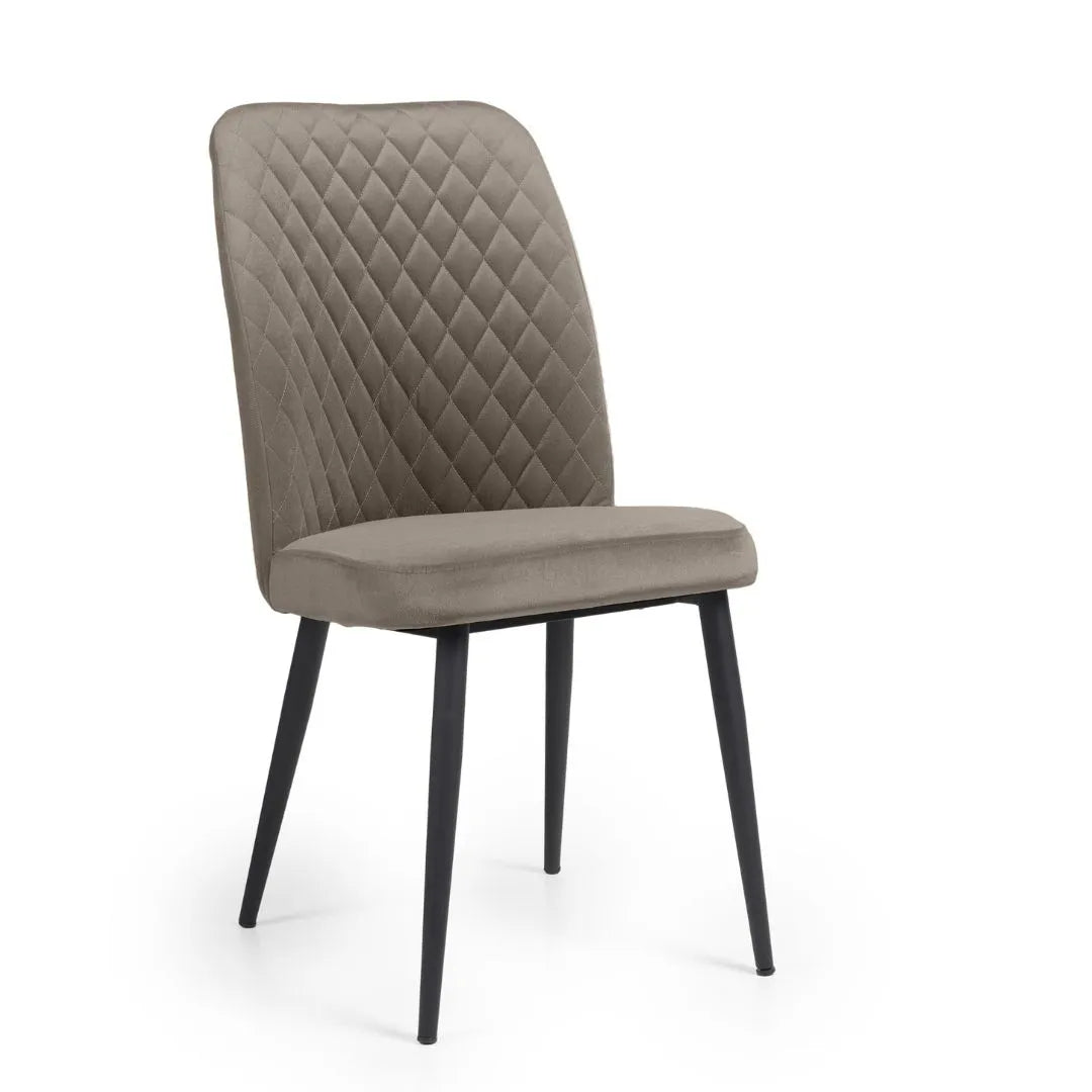 Sedia Tufi imbottita con rivestimento in nabuk e gambe in metallo nero, stile moderno industriale