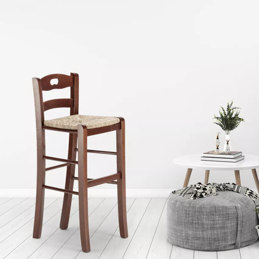 Sgabello in legno con seduta in paglia