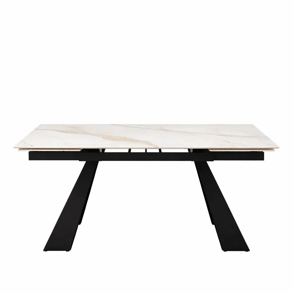 Tavolo Alex allungabile con top in gres porcellanato effetto marmo Calacatta e gambe in metallo nero
