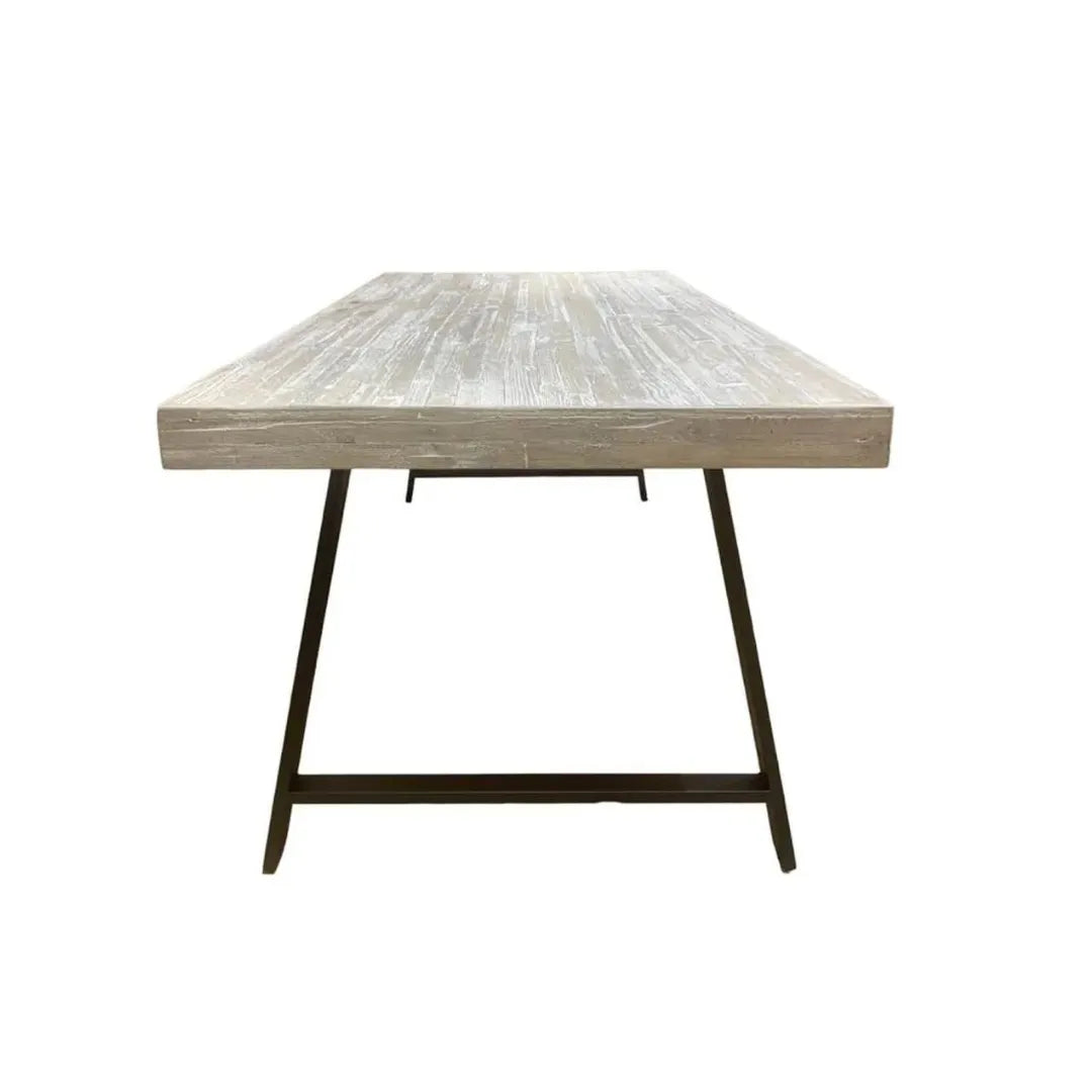 Tavolo Arbusto Strong stile industriale con piano in legno sbiancato e gambe in metallo nero, misura 180x90 cm