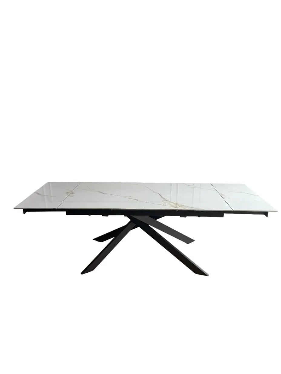 Tavolo Luna allungabile con piano in ceramica effetto marmo Calacatta Oro e base in metallo oro o nero