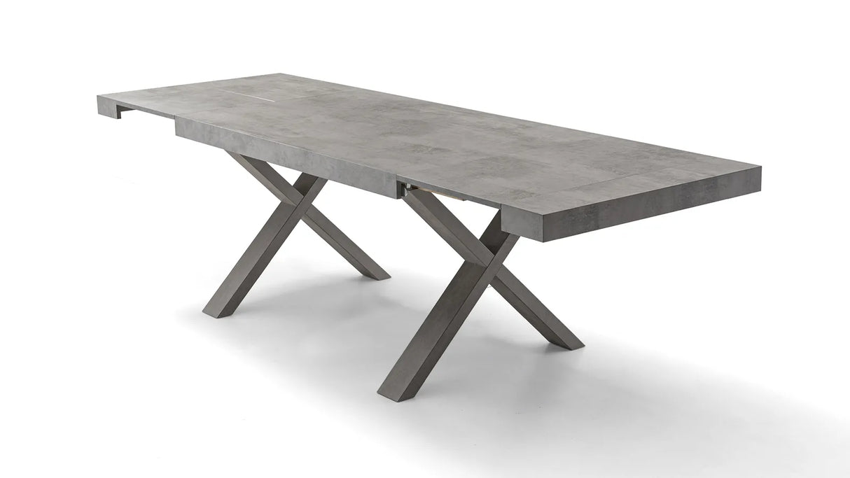 Tavolo Monza allungabile in legno effetto rovere bianco con gambe a X, stile moderno rustico