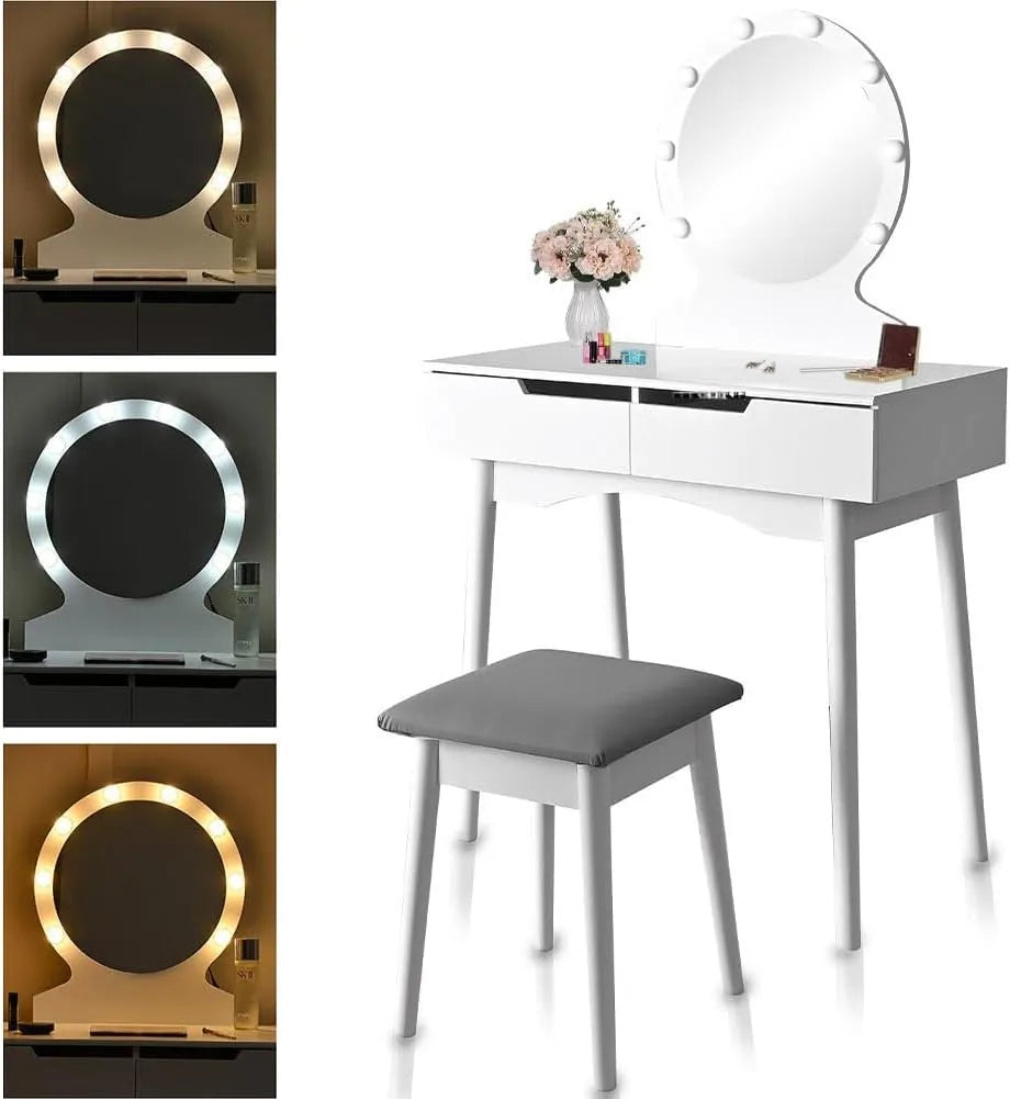 Toeletta trucco Laura Shally Dogan in legno bianco con specchio rotondo illuminato e sgabello imbottito