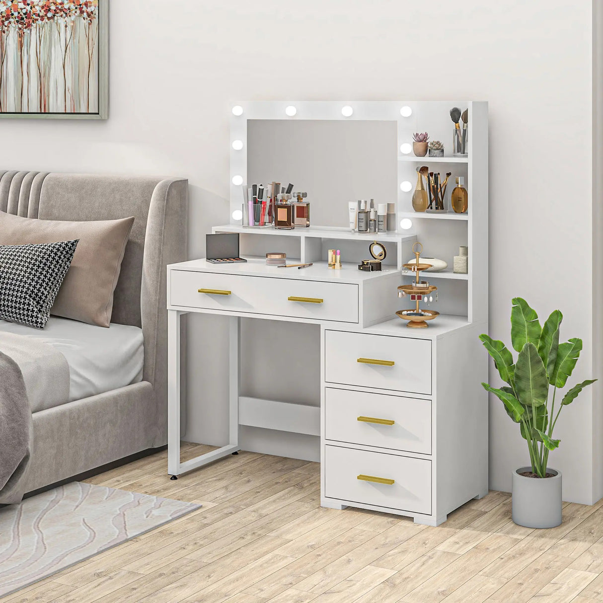 Elegante toeletta da trucco in MDF bianco con specchio rettangolare e 5 cassetti. Ideale per arredare camere da letto moderne, questa coiffeuse offre spazio e stile per la tua routine di bellezza. Superficie facile da pulire e struttura solida in legno melaminico.