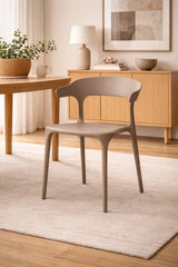 Sedia Francesca moderna in polipropilene color fango con design minimalista