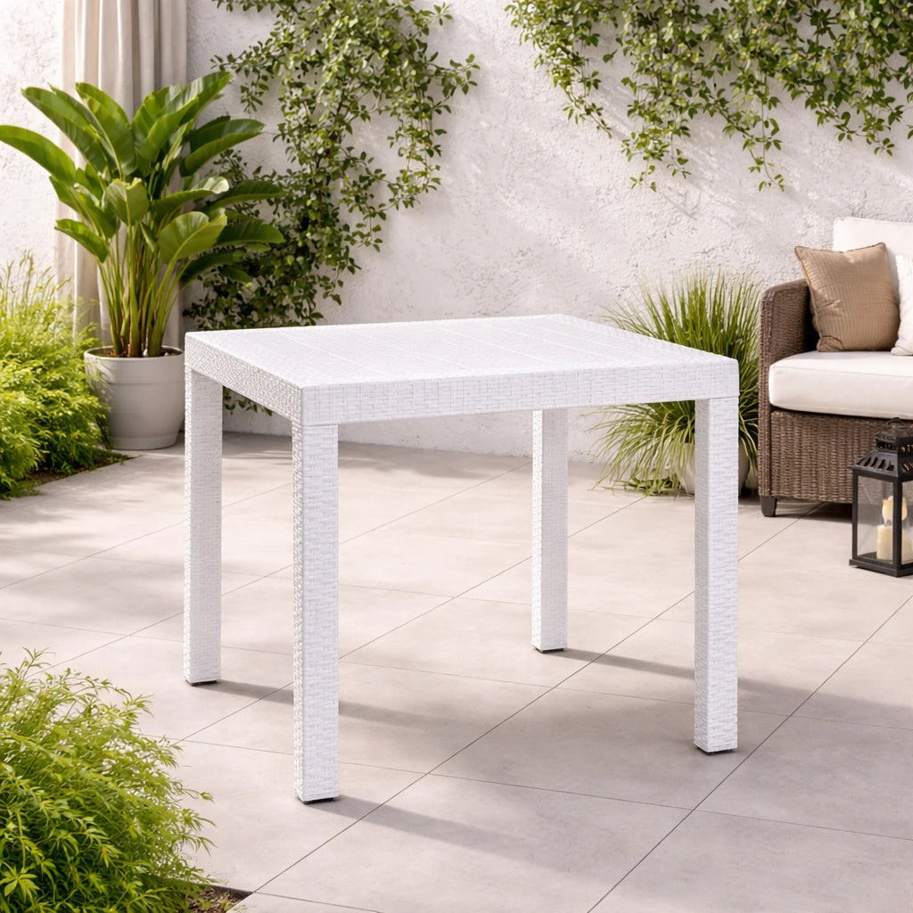 Tavolo Dallas piccolo da esterno 80x80 cm in polipropilene effetto rattan con foro ombrellone centrale