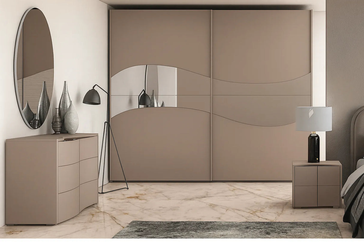Camera da letto moderna FIRENZE con letto contenitore e armadio scorrevole laccato visone con specchi