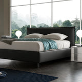 Camera da letto moderna Lussemburgo in bianco lucido e cemento con letto contenitore e armadio con specchi