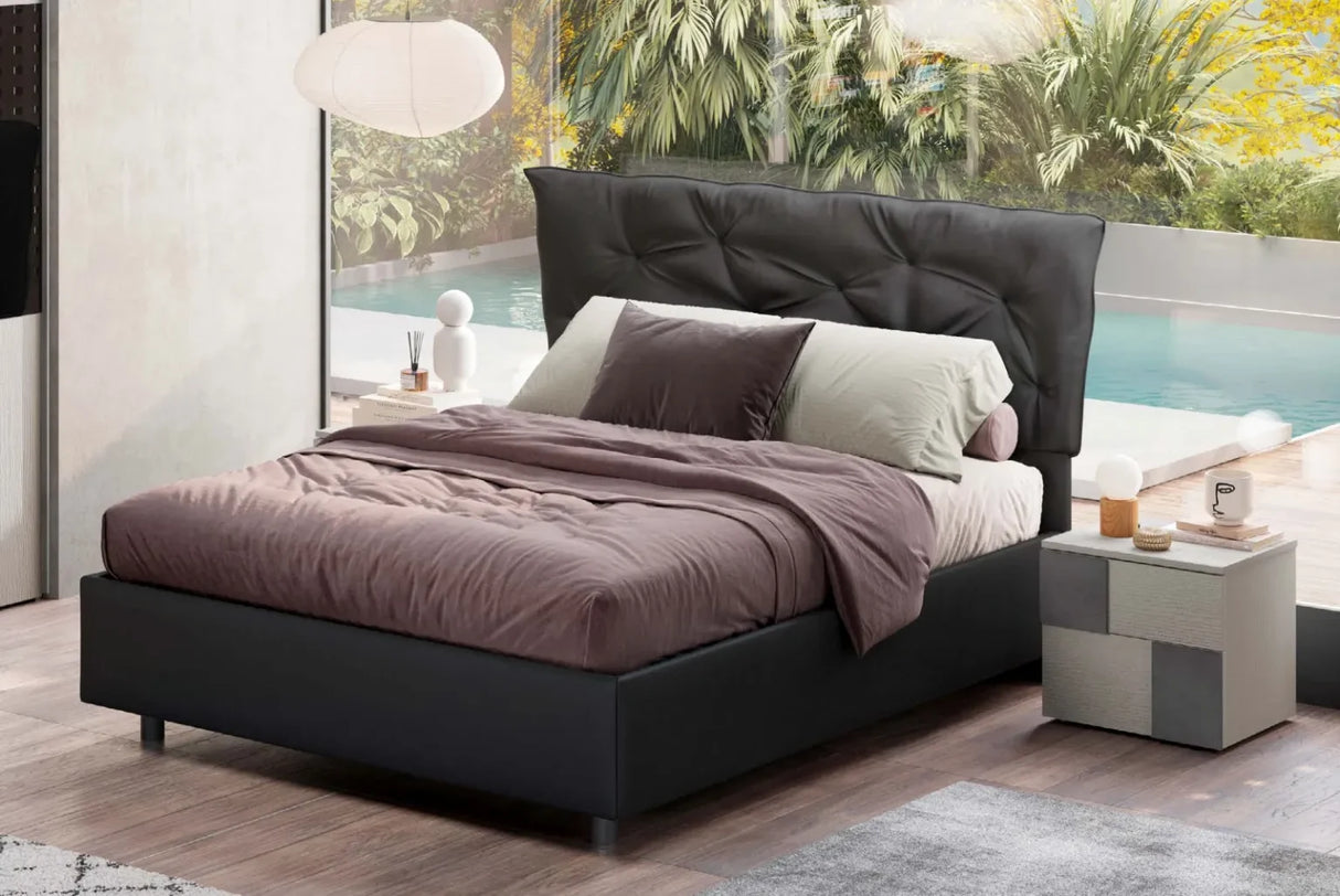 Camera da letto moderna Madrid con letto contenitore e armadio scorrevole con vano TV integrato