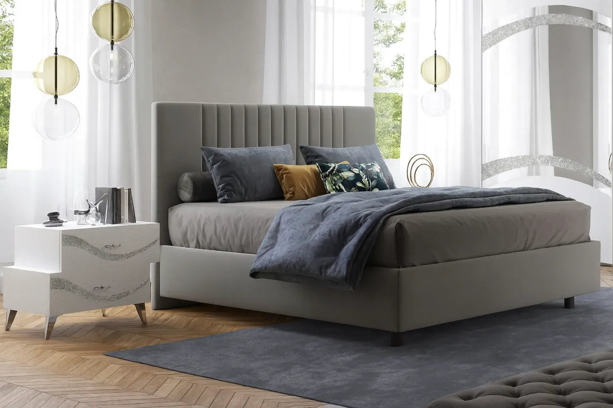 Camera da letto moderna Malta Bianca con letto contenitore e dettagli glitter argento