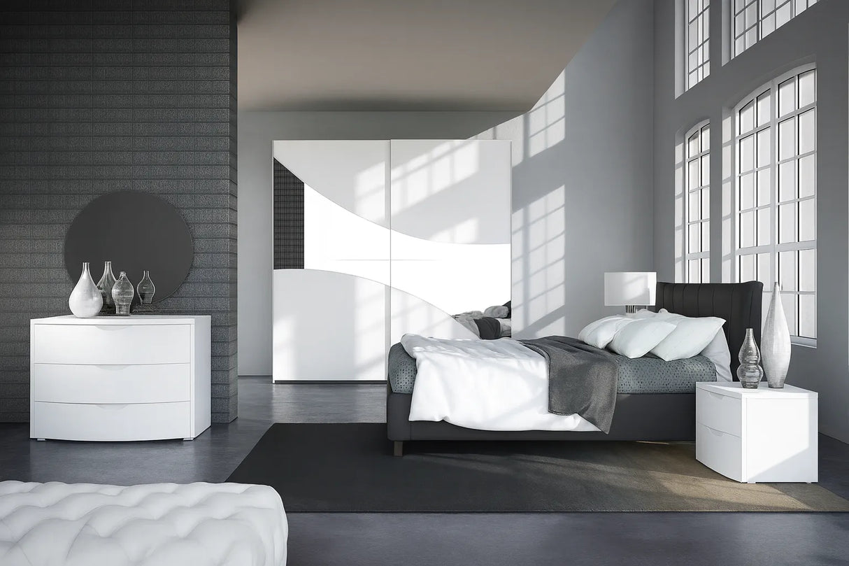 Camera da letto moderna Stoccolma con letto contenitore e armadio scorrevole bianco laccato opaco