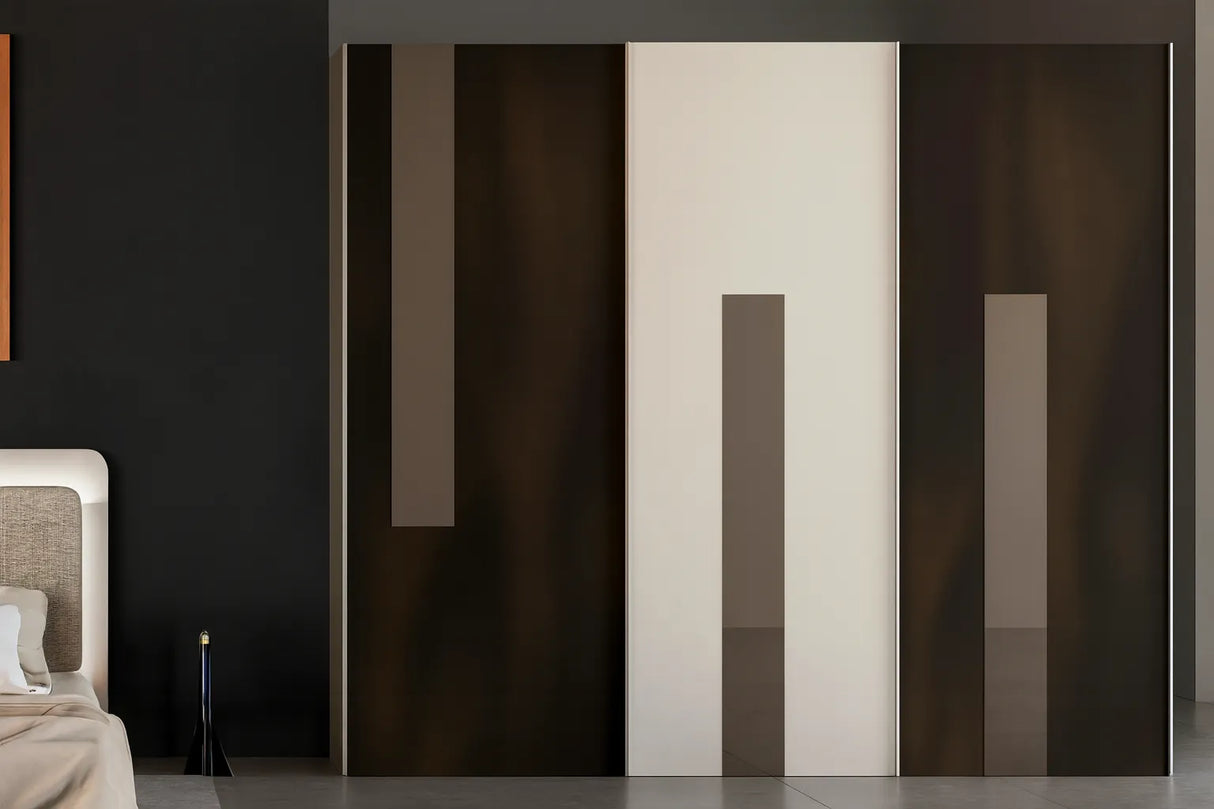 Camera da letto moderna Verona con letto contenitore e armadio scorrevole comò e comodini finitura cachemire e nuvola