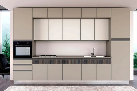 Cucina Zen 360 cm con ante cachemire e basalto, top effetto fango, gola integrata, elettrodomestici Candy inclusi, design moderno e componibile.

