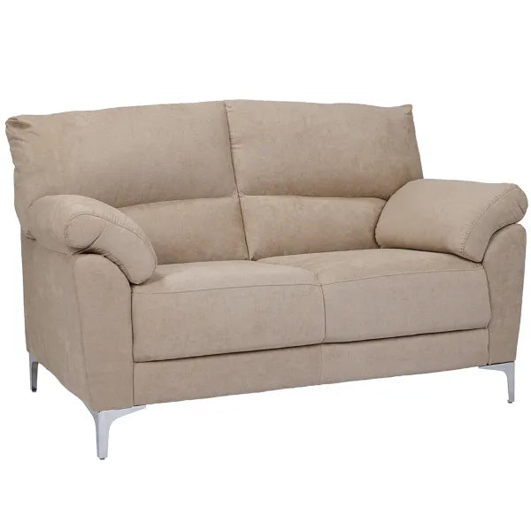 Divano 2 posti GIADA color petrolio con tessuto idrorepellente, piedini in metallo, braccioli morbidi e seduta imbottita. Stile moderno e comfort totale.