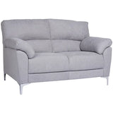 Divano 2 posti GIADA color petrolio con tessuto idrorepellente, piedini in metallo, braccioli morbidi e seduta imbottita. Stile moderno e comfort totale.