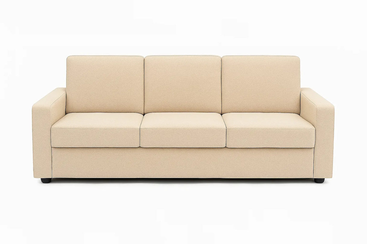 Divano 3 posti in tessuto beige moderno con braccioli squadrati e piedini neri

