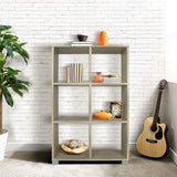 Libreria verticale 6 cubi in legno rovere o bianco, ideale per libri, oggetti e scarpe. Design moderno e compatto, facile da montare.

