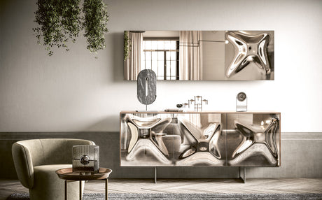 Madia Kristal 2B Italia con ante in vetrofuso e finitura specchio brown o vetro bronzo satinato. Credenza moderna di design per soggiorno elegante.