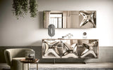 Madia Kristal con ante in vetrofuso e finitura specchio brown. Credenza moderna di design per soggiorno elegante.