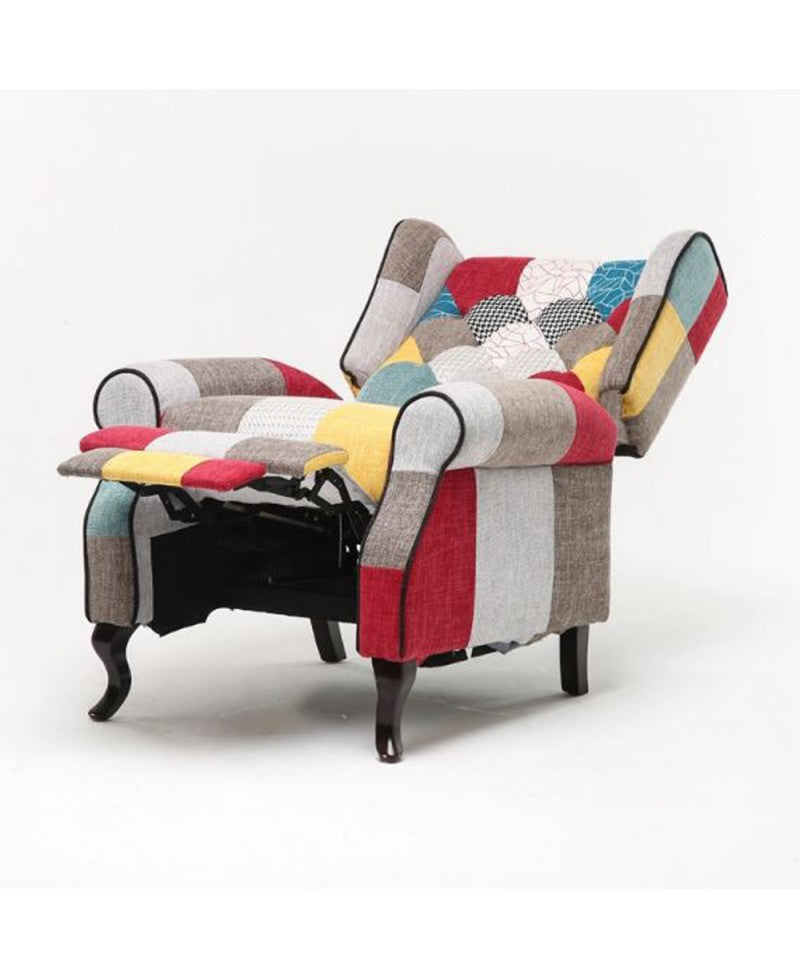 Poltrona reclinabile patchwork in tessuto policotone colorato con poggiapiedi, schienale comfort e struttura in legno robusta

