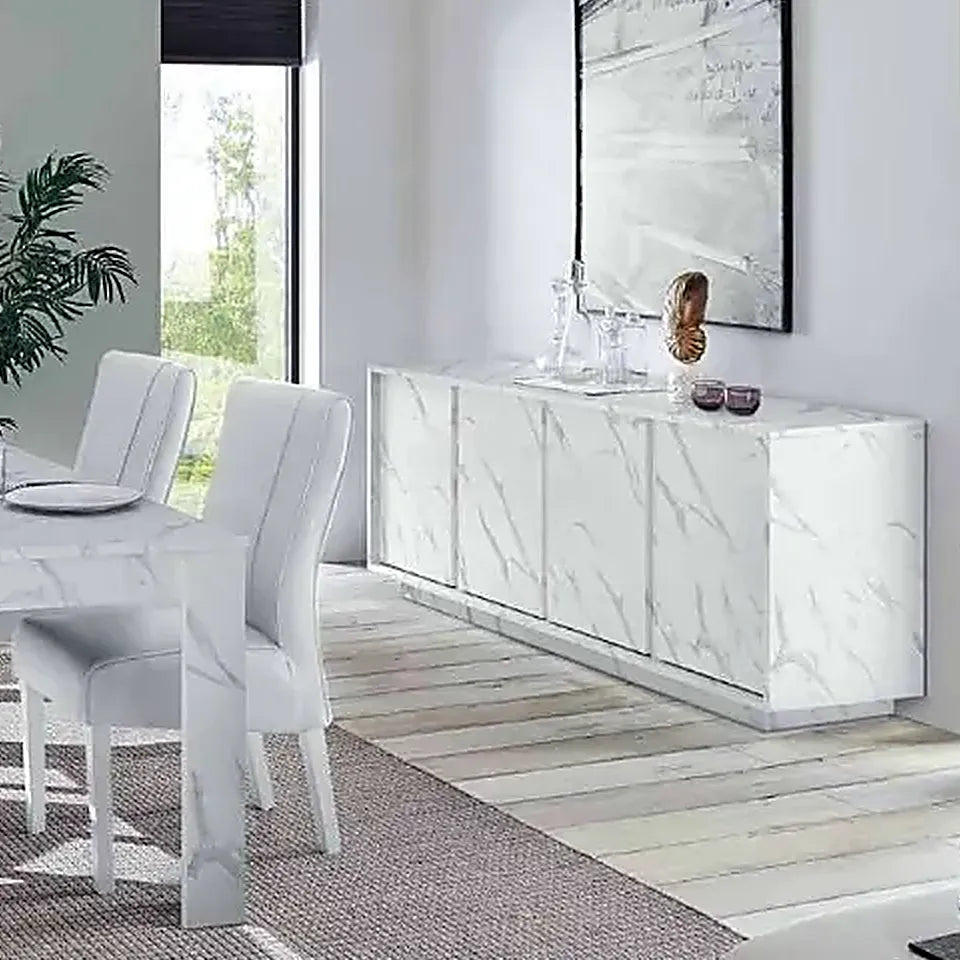 Sala Greta soggiorno moderno effetto marmo bianco.