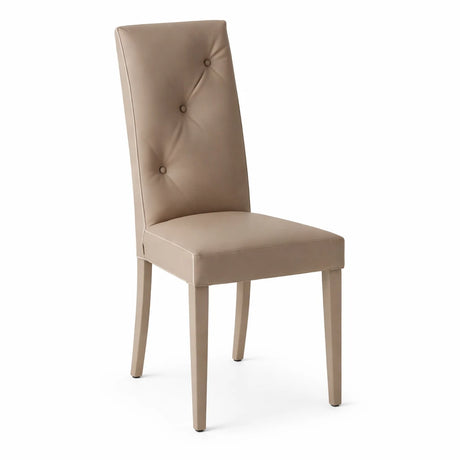 Set 2 sedie Thaila imbottite in ecopelle tortora con schienale alto capitonné design elegante per sala da pranzo