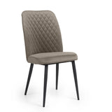 Sedia Tufi imbottita con rivestimento in nabuk e gambe in metallo nero, stile moderno industriale