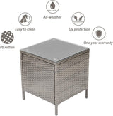 Set da giardino in rattan grigio con due poltrone e tavolino in vetro temperato con cuscini beige