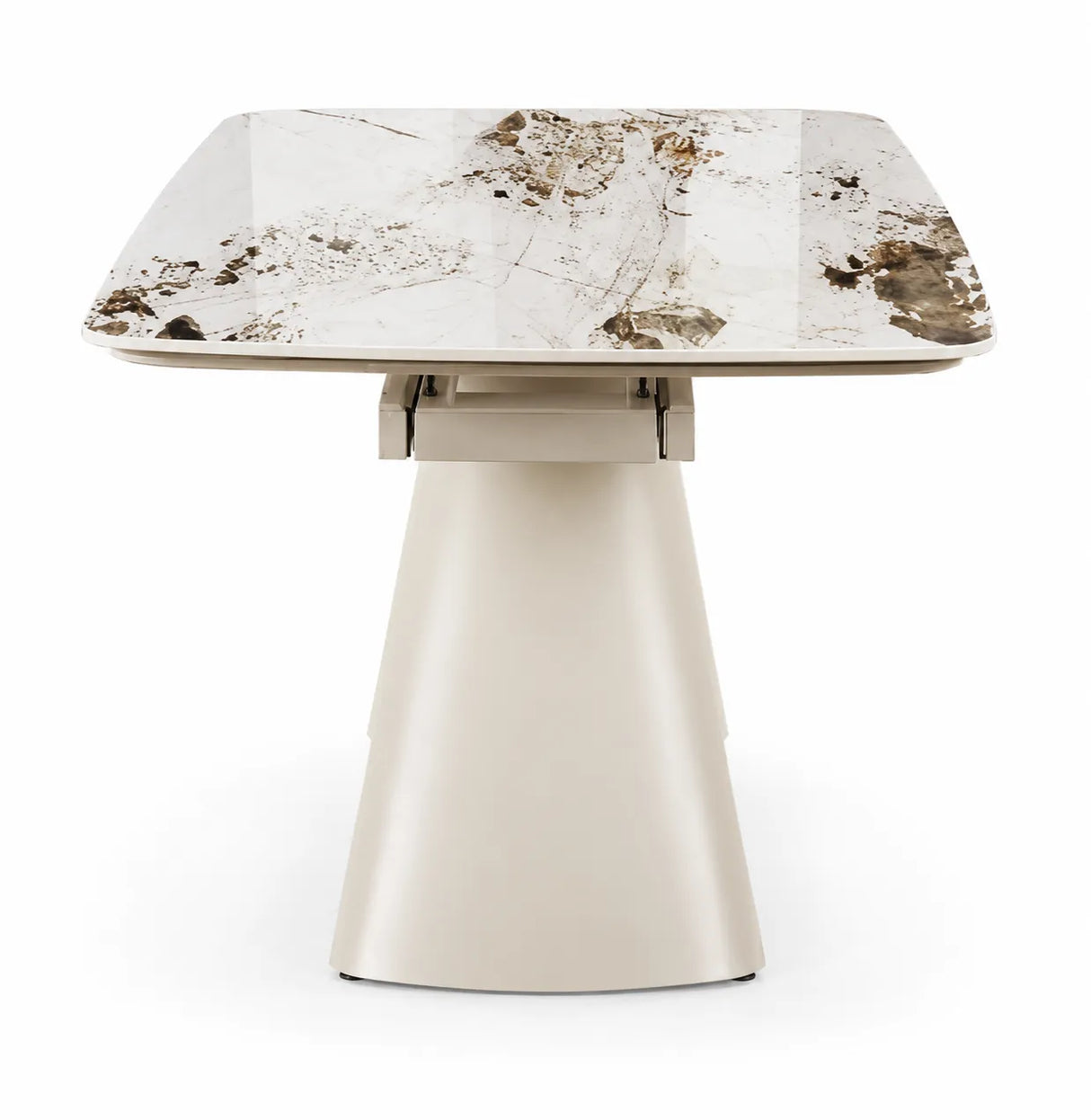 Tavolo allungabile Cupido 165/240 cm con piano in ceramica effetto Marmo Patagonia e struttura in metallo verniciato a polvere color Cashmere.