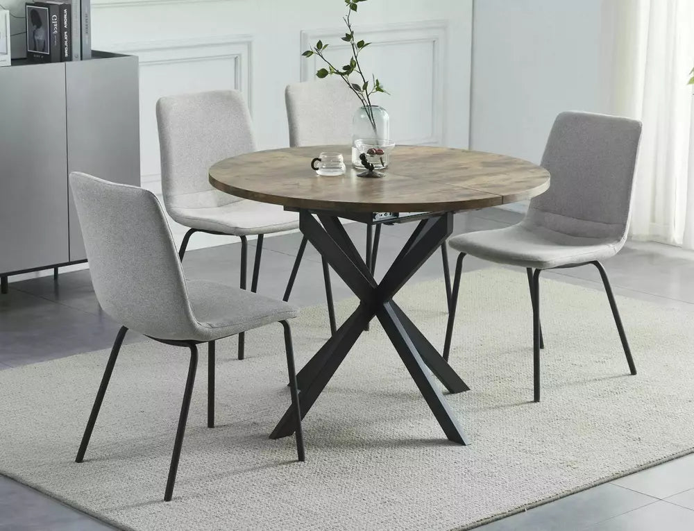 Tavolo allungabile Gaston con piano effetto rovere artigianale e gambe in metallo nero

