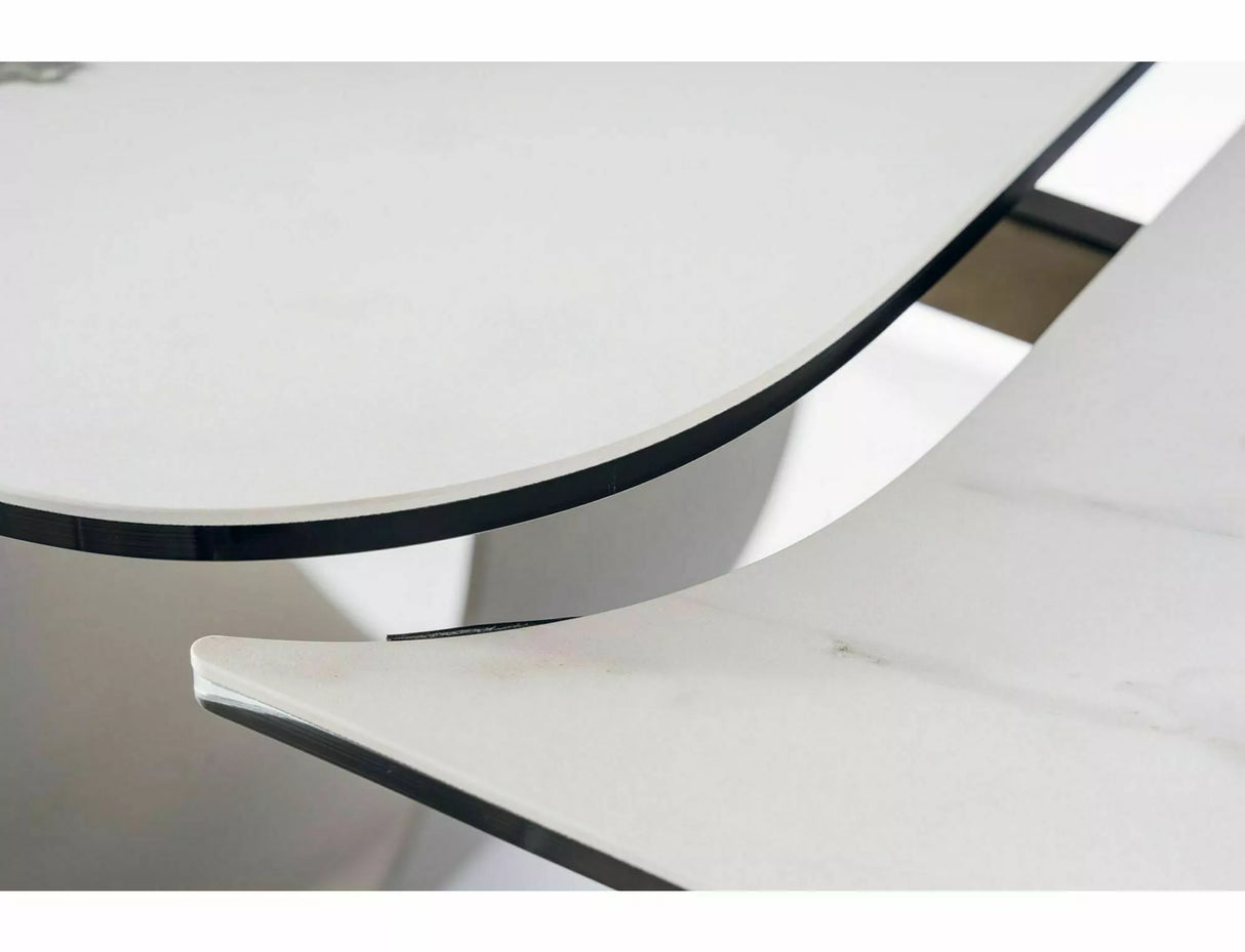 Tavolo Infinity Ceramic allungabile con top in vetroceramica effetto marmo bianco e struttura in metallo nero